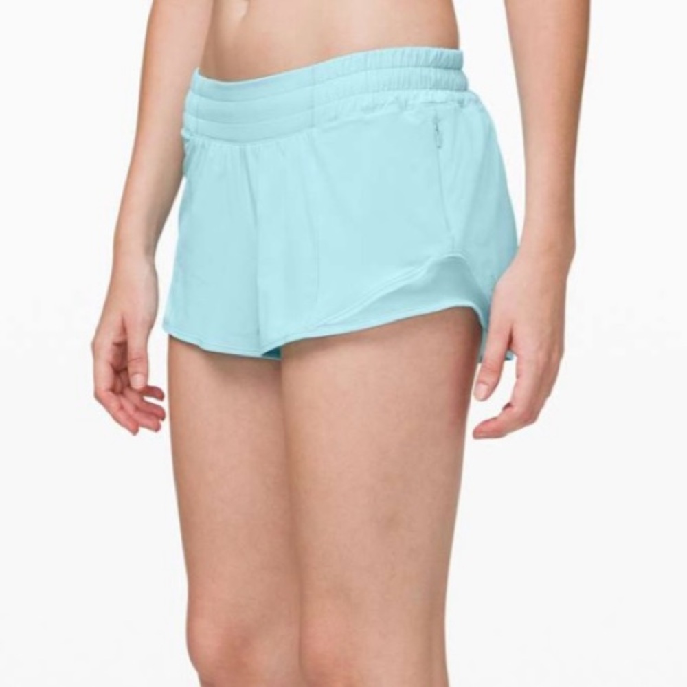 Lululemon Hotty Hot Short II *2.5" (Sea Frost)